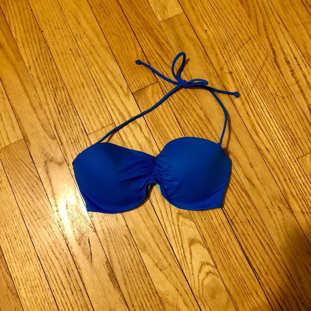 Victoria Secret Bikini Too 32DD